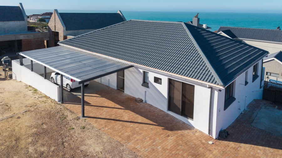 4 Bedroom Property for Sale in Oceanview Heights Western Cape